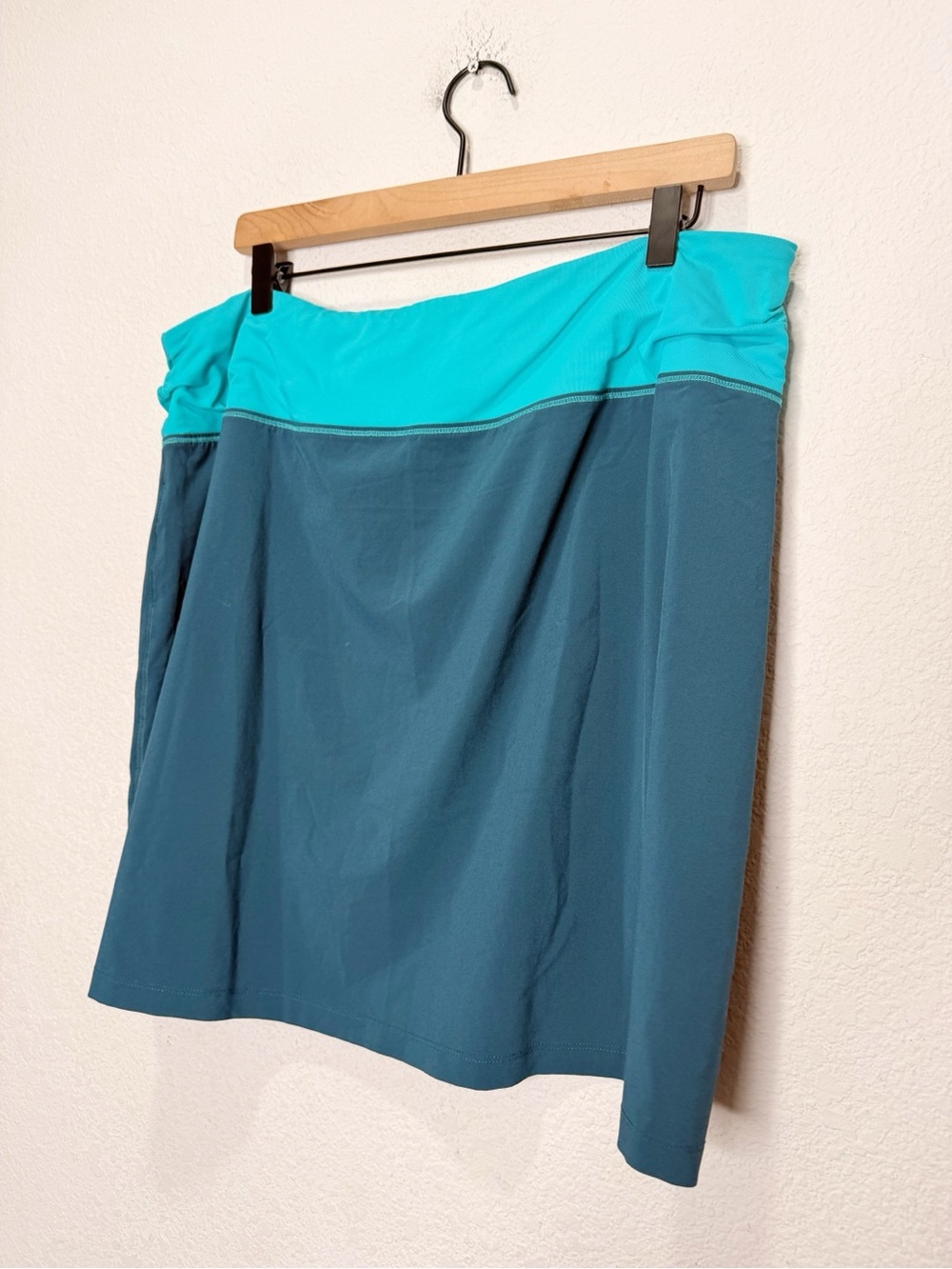 Title Nine Nimblene Lightweight Teal Skirt